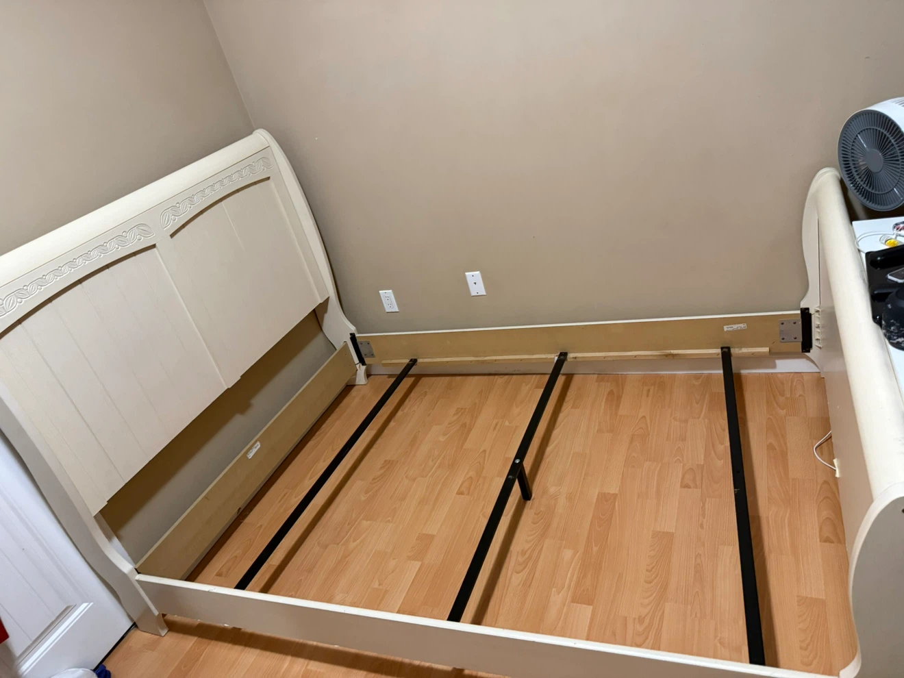 Double Frame bed for free - photo 2