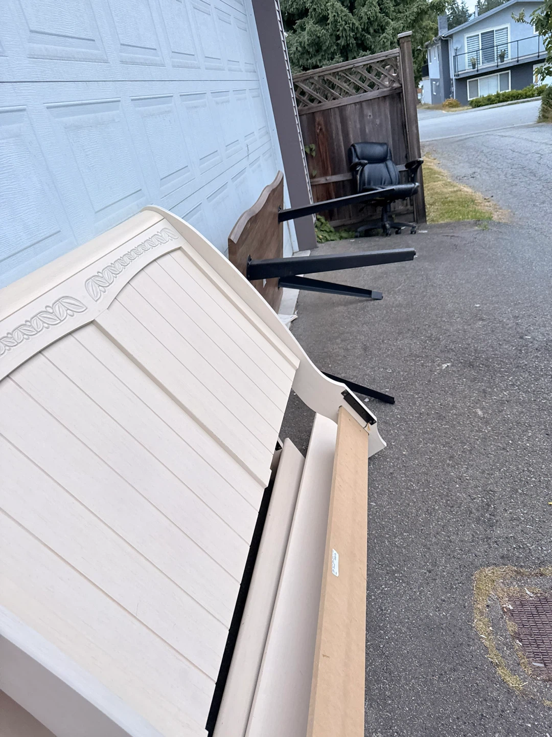 Double Frame bed for free - photo 3