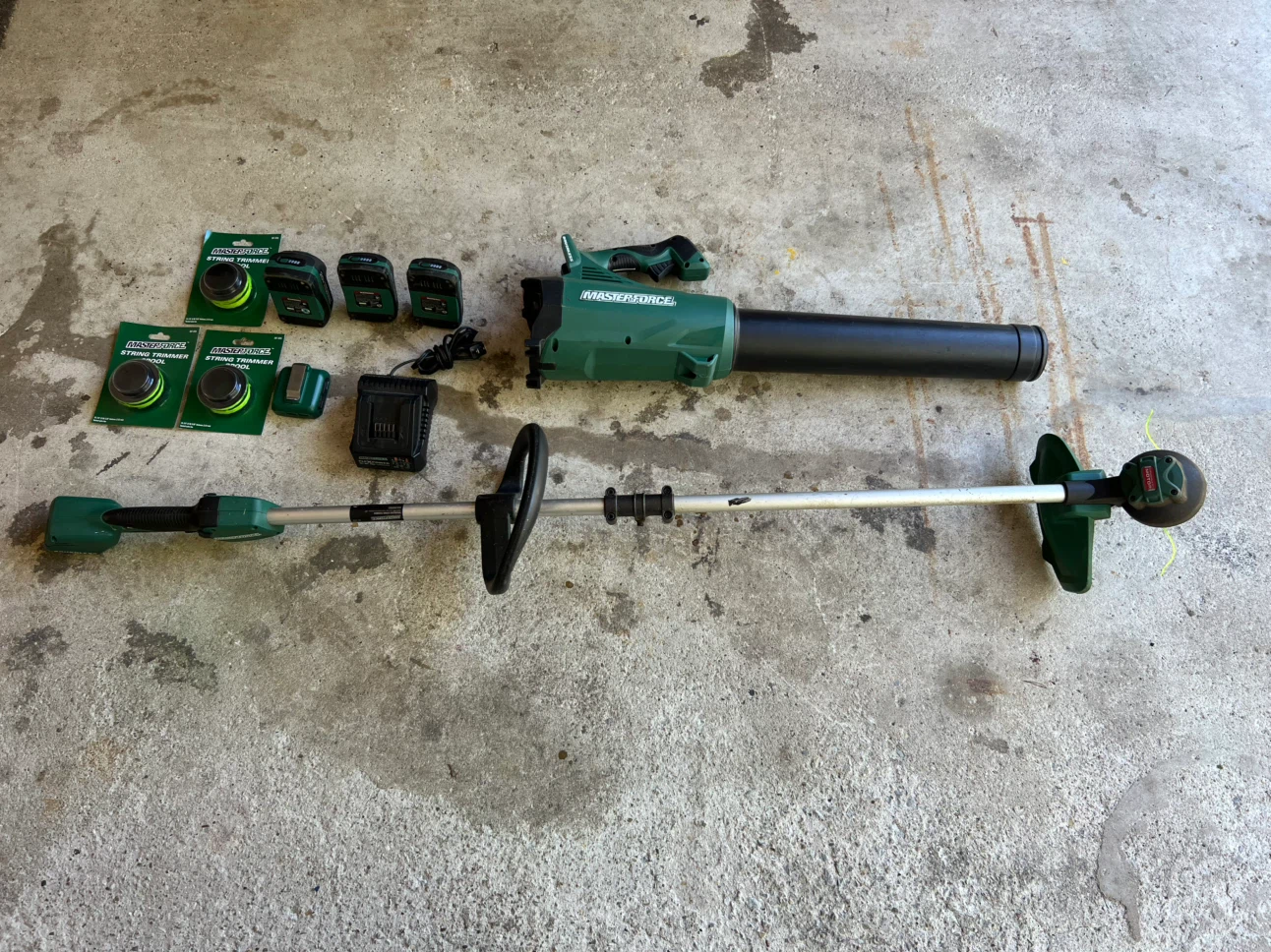 Masterforce 18V Blower and String Trimmer Kit