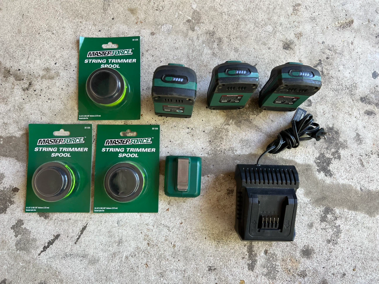 Masterforce 18V Blower and String Trimmer Kit - photo 2
