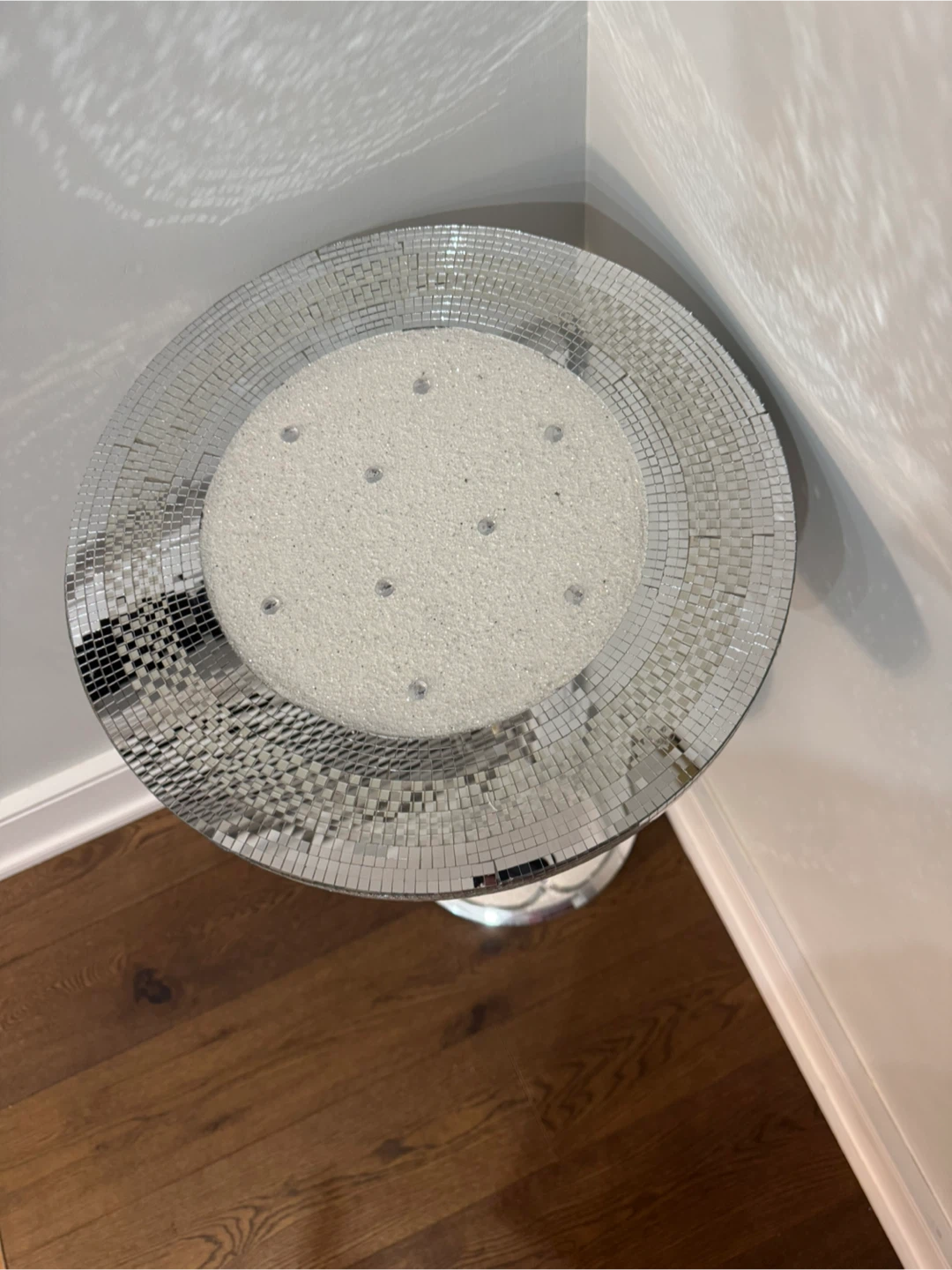 Glam Mirrored Vase Pedestal