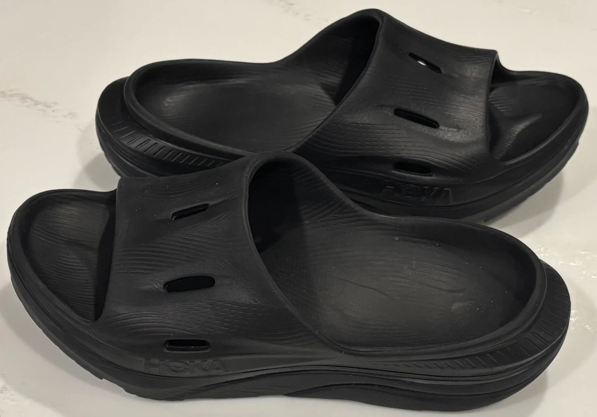 Hoka women’s 8  ORA Recovery Slides - photo 2