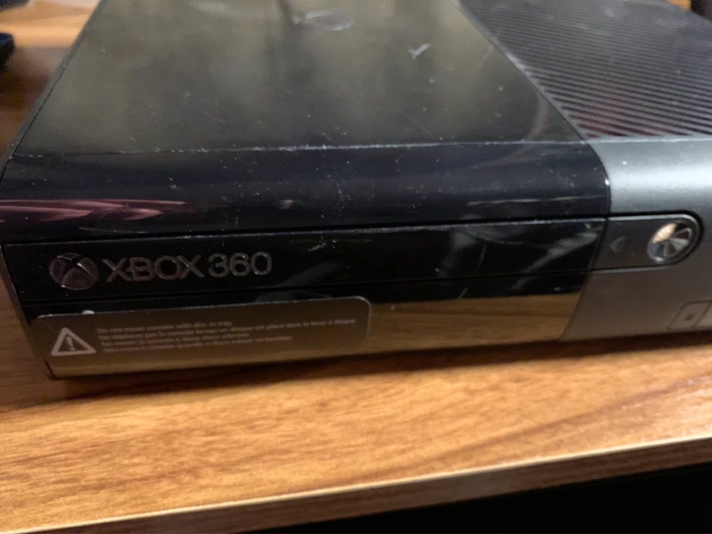 Xbox 360 E (untested)(cleaned) - photo 2
