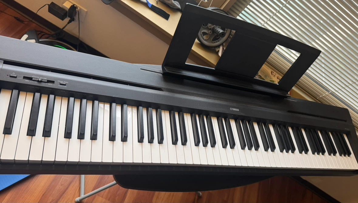 Yamaha Digital Piano - photo 2