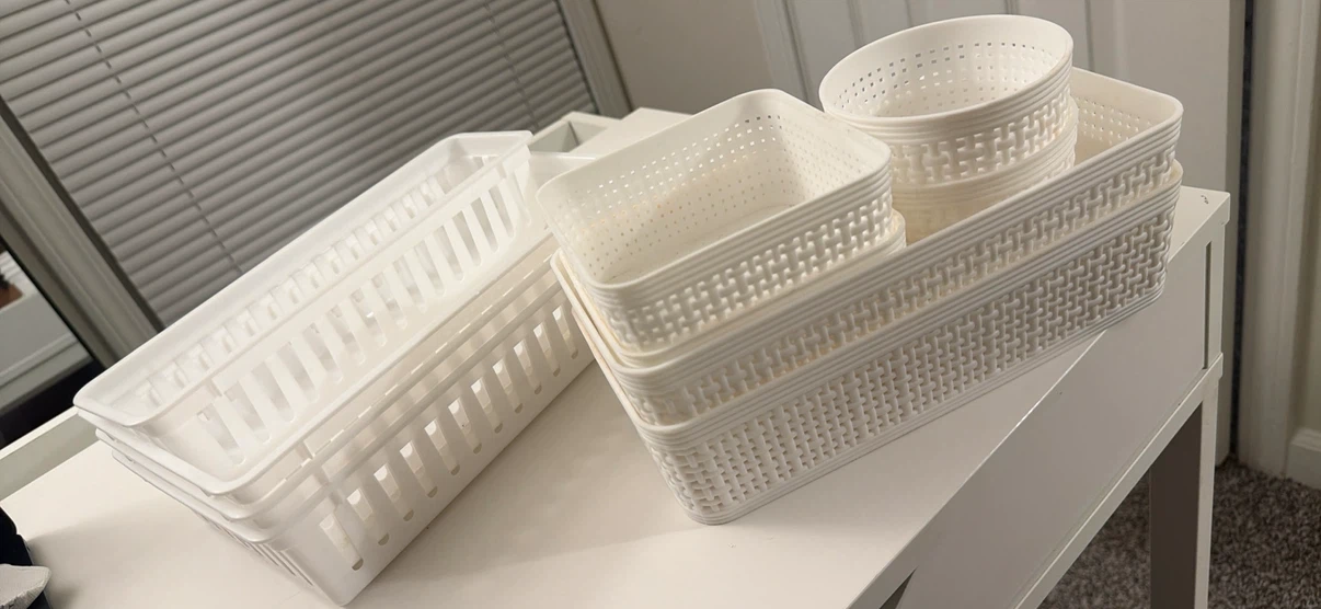 10 pc White Plastic Storage Baskets Organizer Set