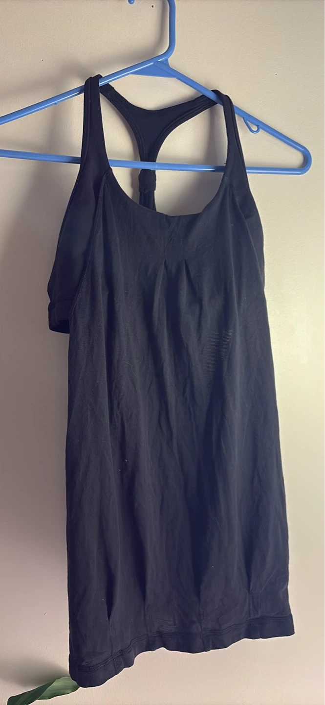 Size 4 Lululemon Black Tank Top with Built-in Bra - photo 2