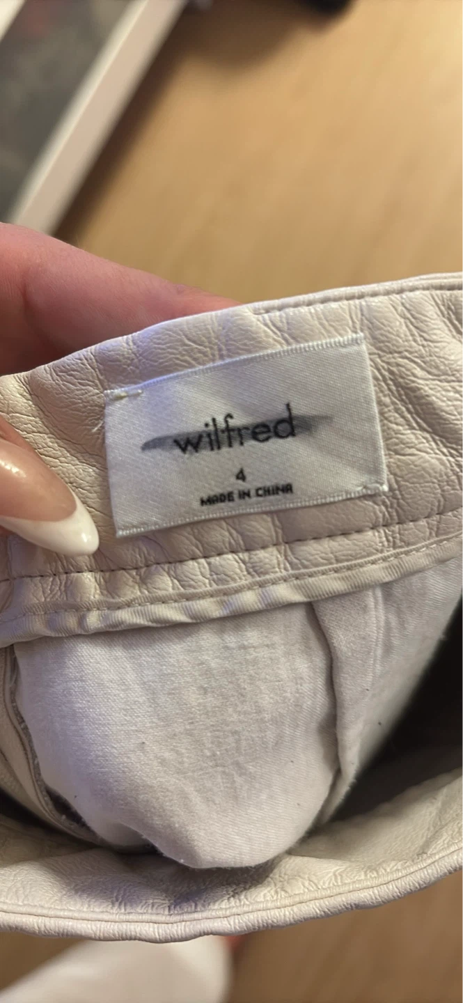 Wilfred White Faux Leather Mini Skirt Size 4