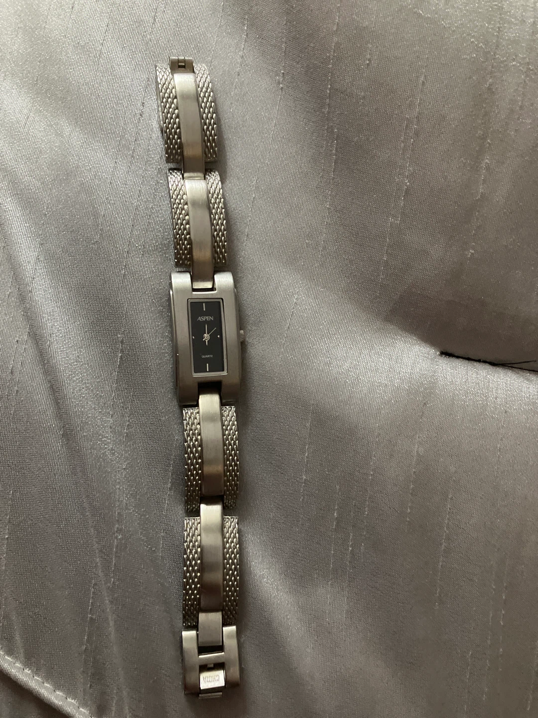 Aspen Women's Quartz Watch