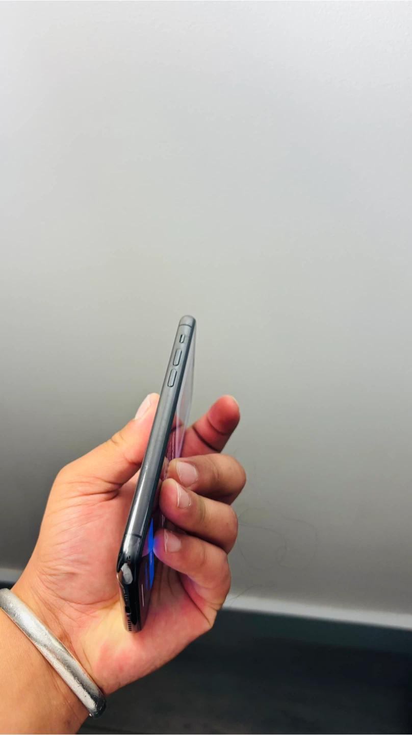 Apple iPhone 11 Pro - photo 5