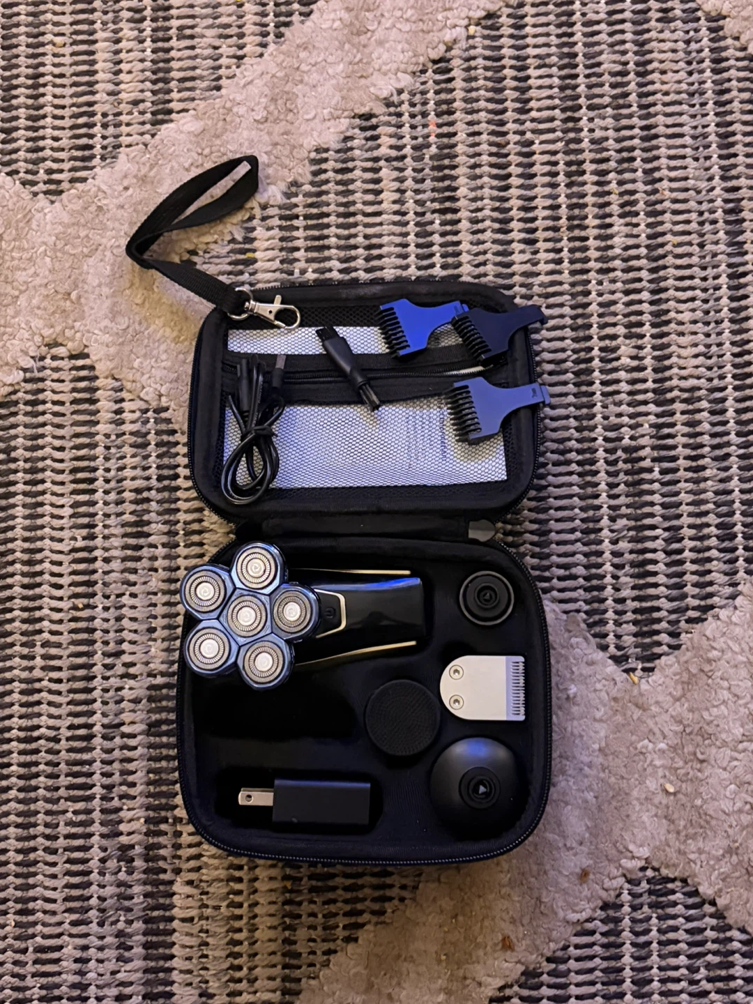 Electric Shaver Grooming Kit with Accessories