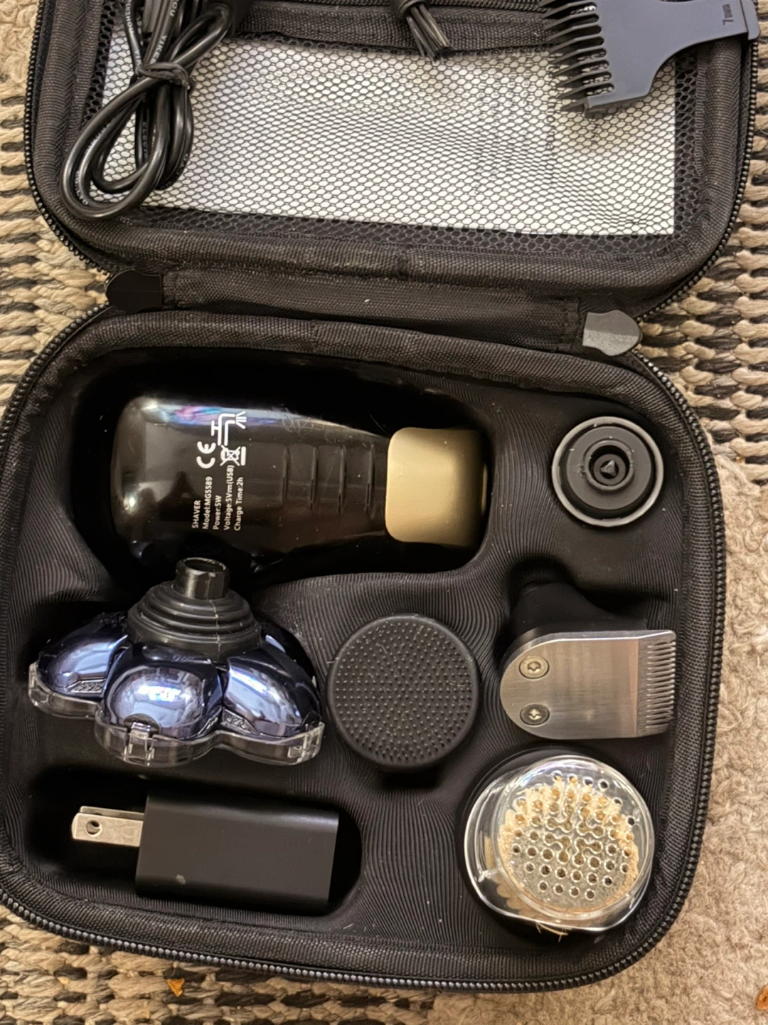 Electric Shaver Grooming Kit with Accessories - photo 5