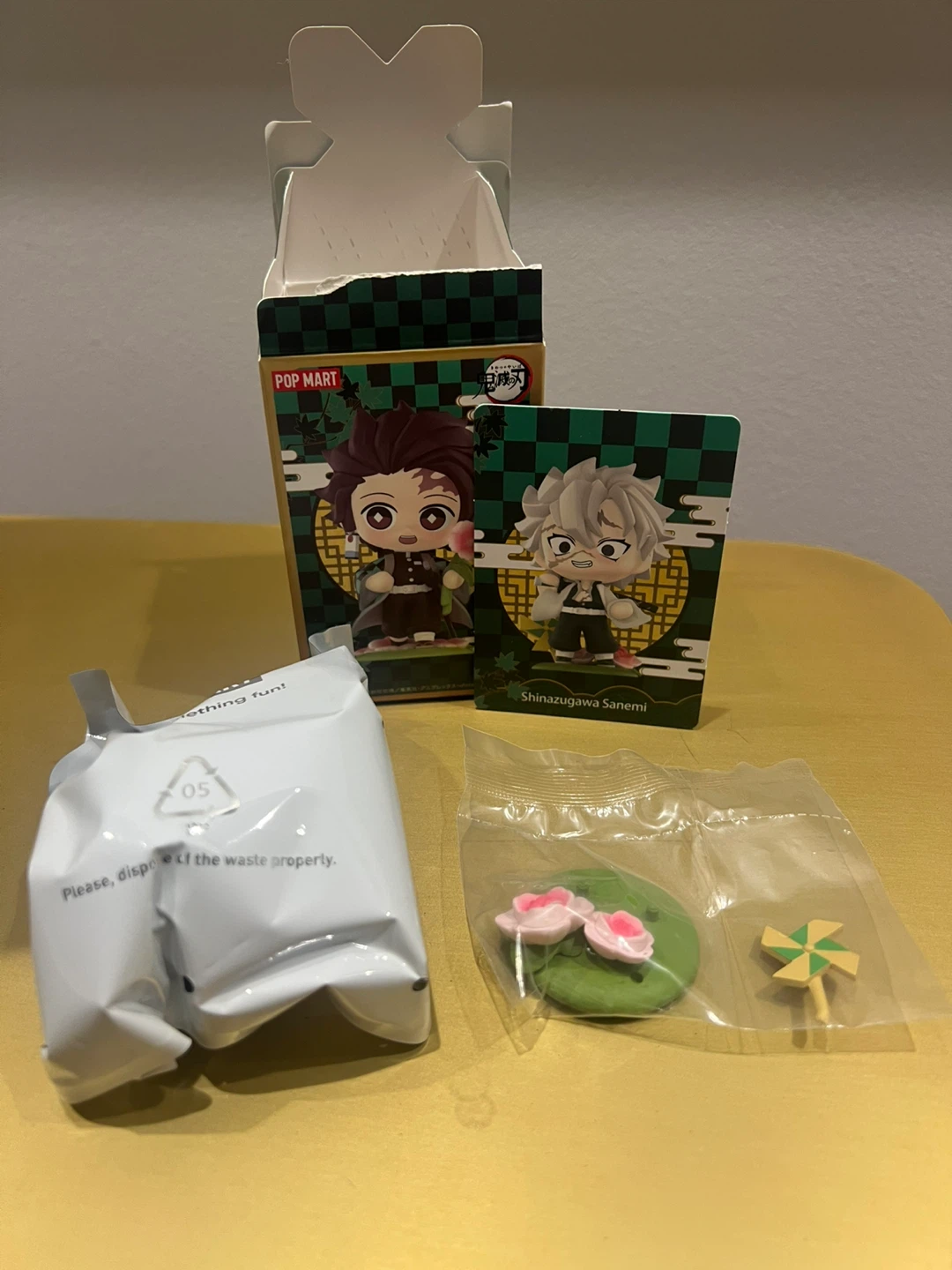 Pop Mart Demon Slayer Blind Box Shinazugawa Sanemi Figure