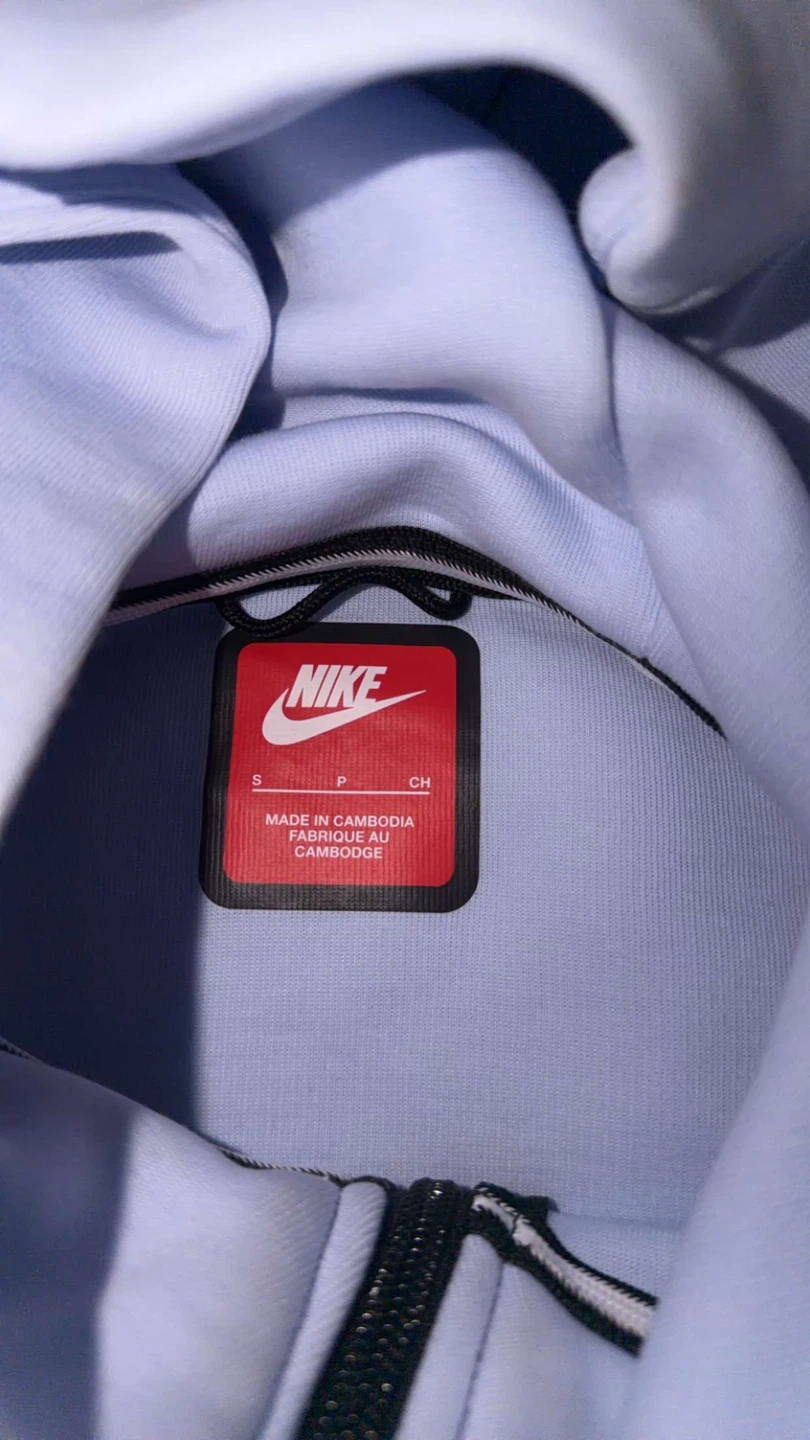 Nike Tech Fleece Hoodie - photo 2