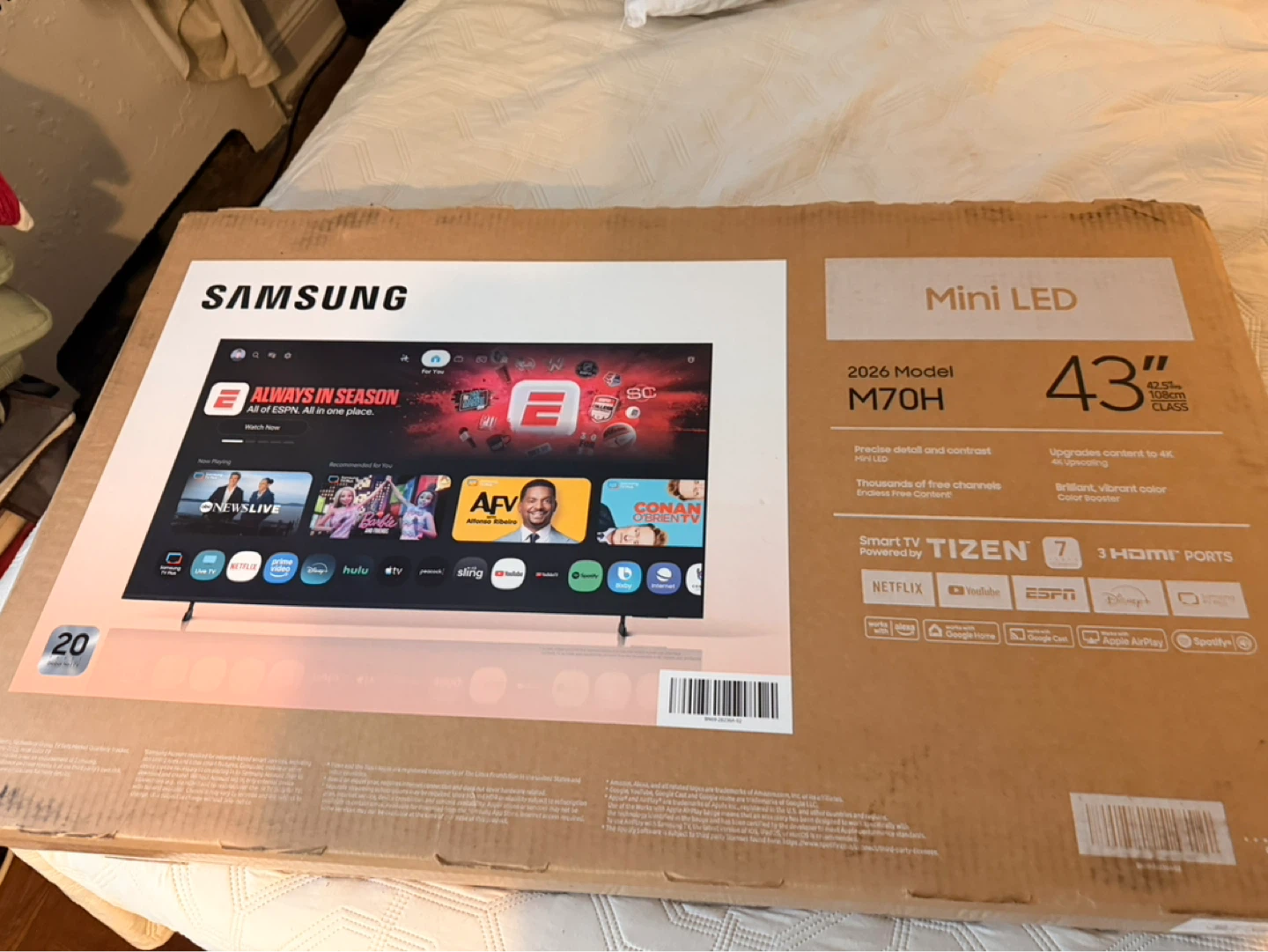 Samsung 43" Mini LED M70H 4K Smart TV - photo 3