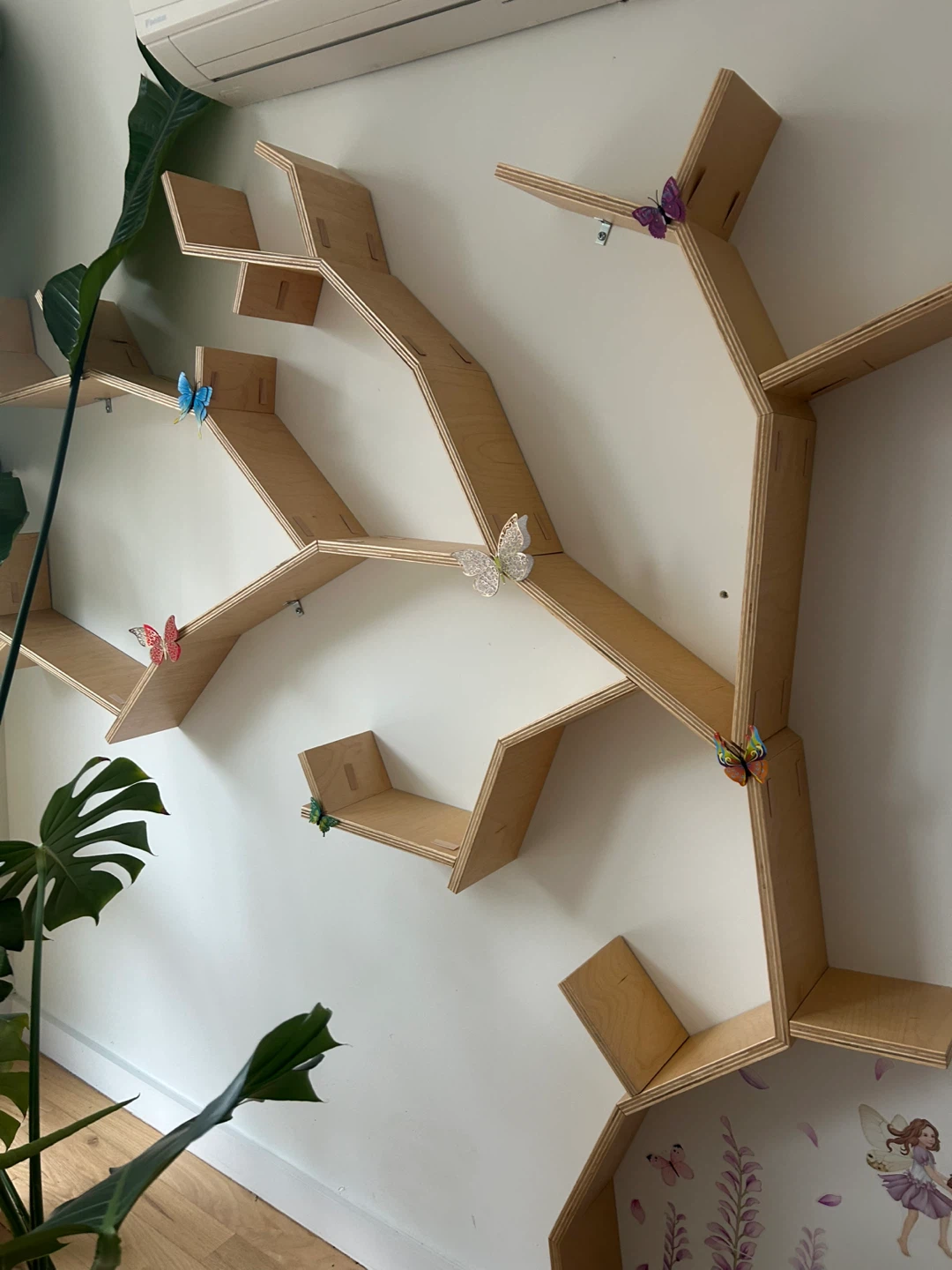 Tree bookshelf - photo 3
