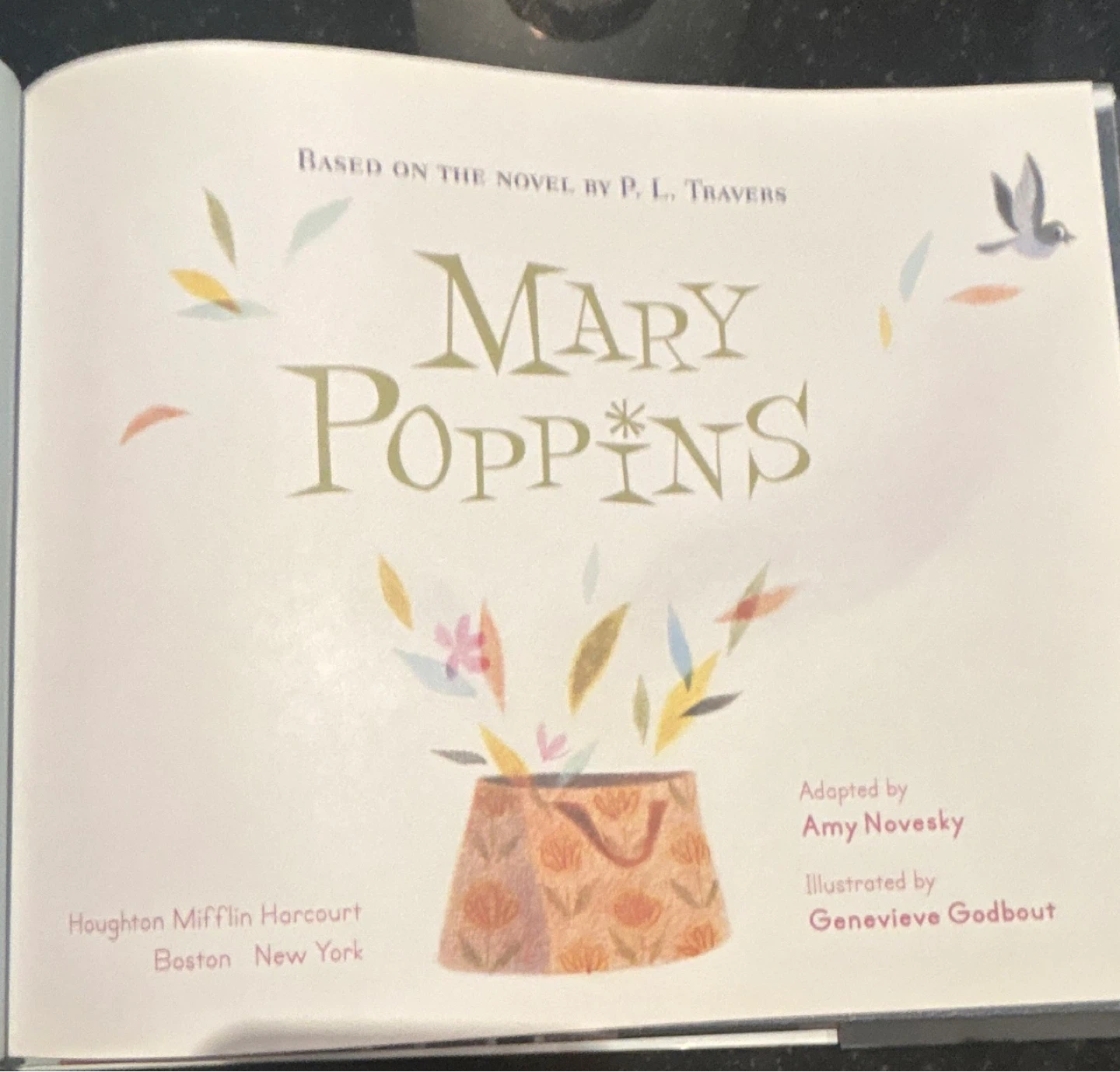 Mary Poppins Barnes & Noble Exclusive Edition Book - photo 2