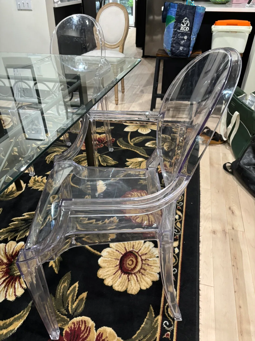 Dining table set  Set of 4 ghost chairs