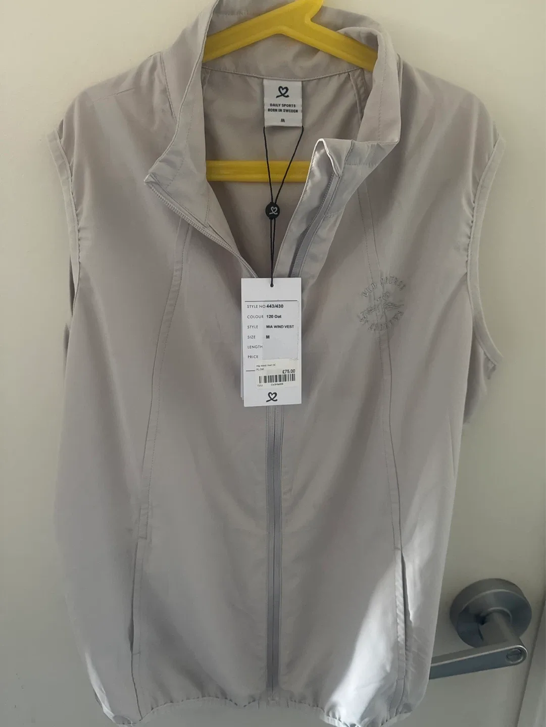Born in Sweden Mia Wind Vest - Size M - photo 4