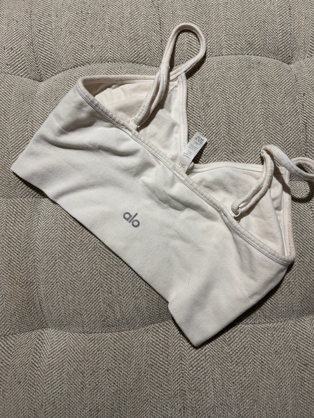 Alo Yoga Sports Bra - photo 2