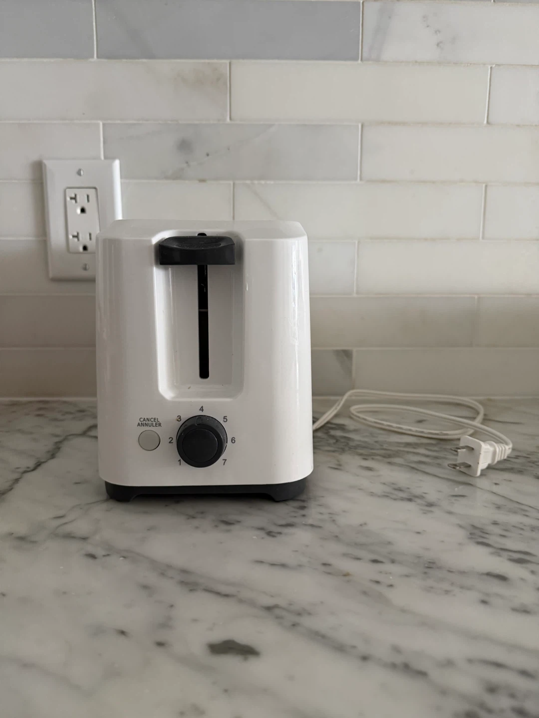 White 2-Slice Toaster