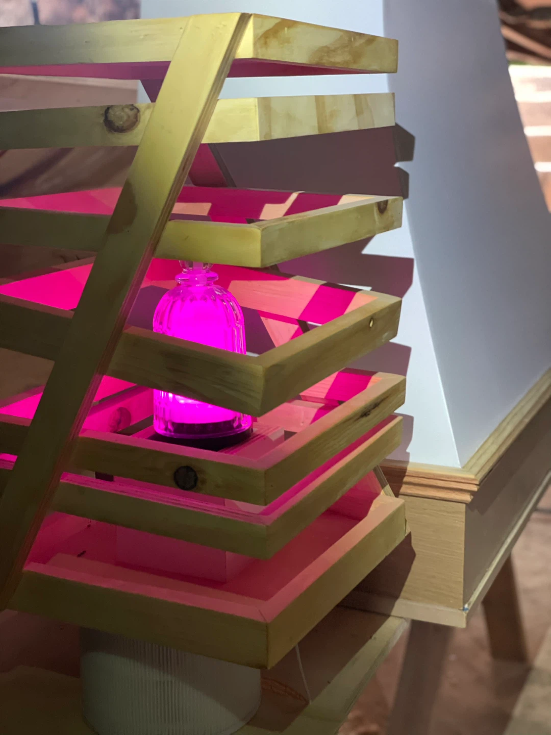 Wooden Geometric Lamp - photo 2