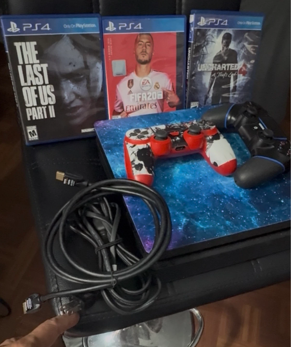 PlayStation 4 Console Bundle with Controller and Games - photo 2