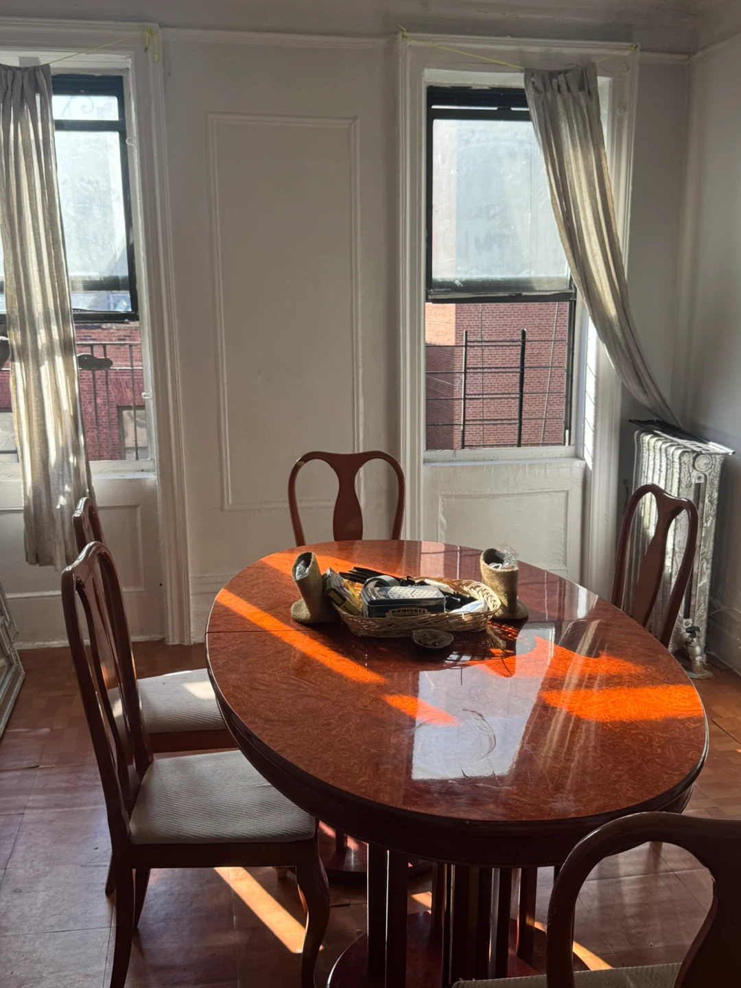 Oval Dining Table with 6 Chairs - photo 4