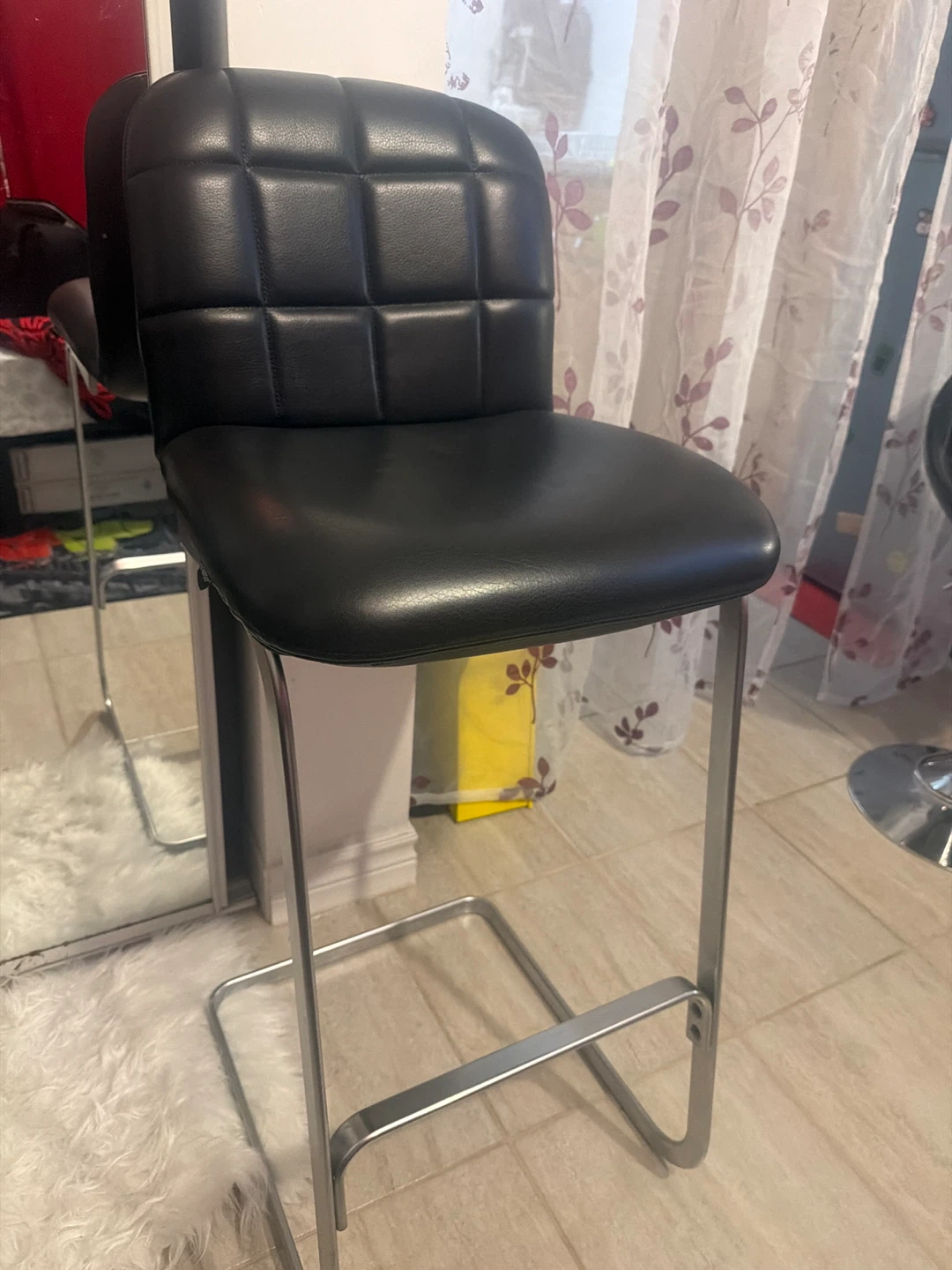 Nienkämper Bar Stool - Black Faux Leather