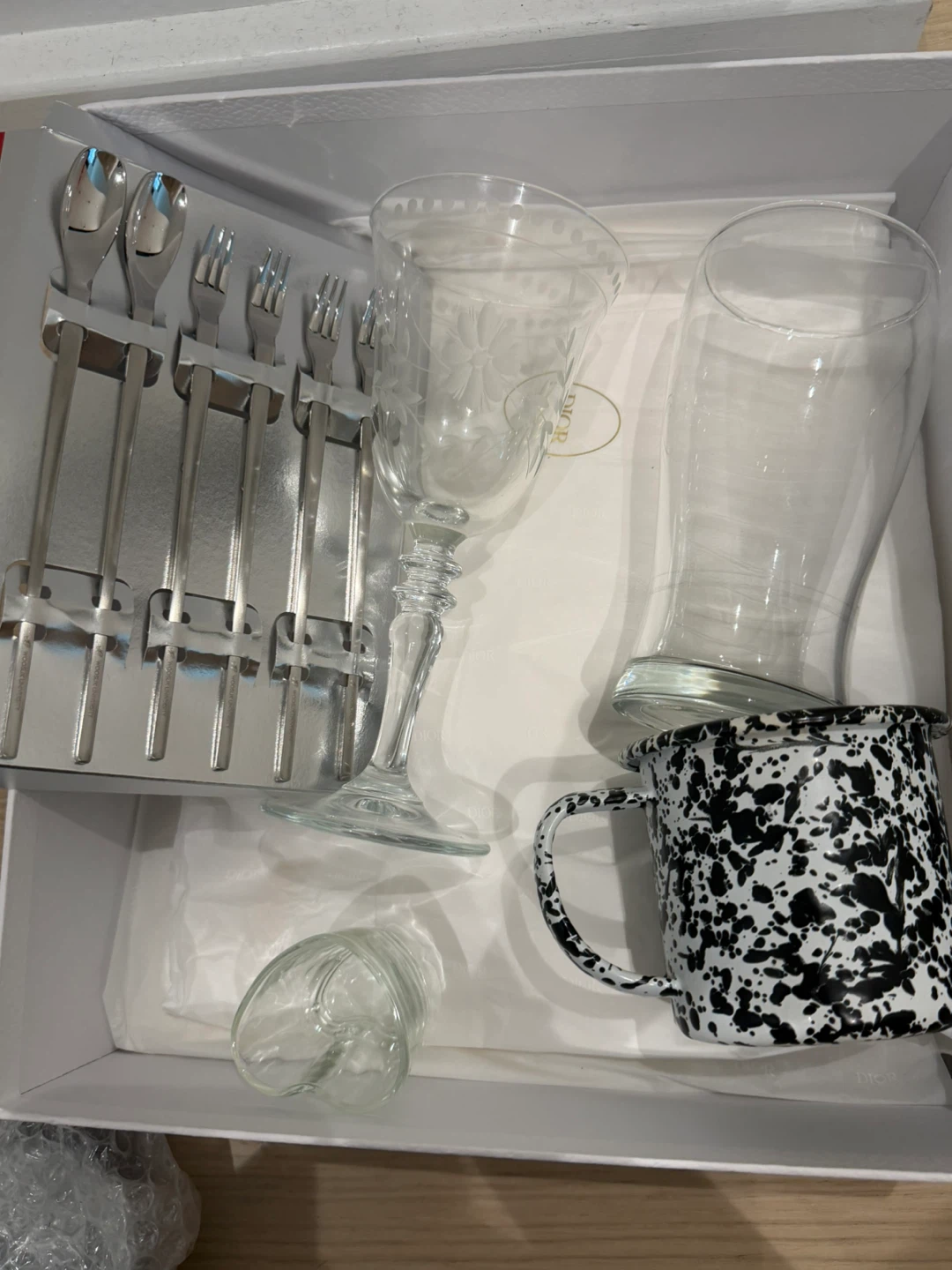Utensil Set with Glasses & Mug