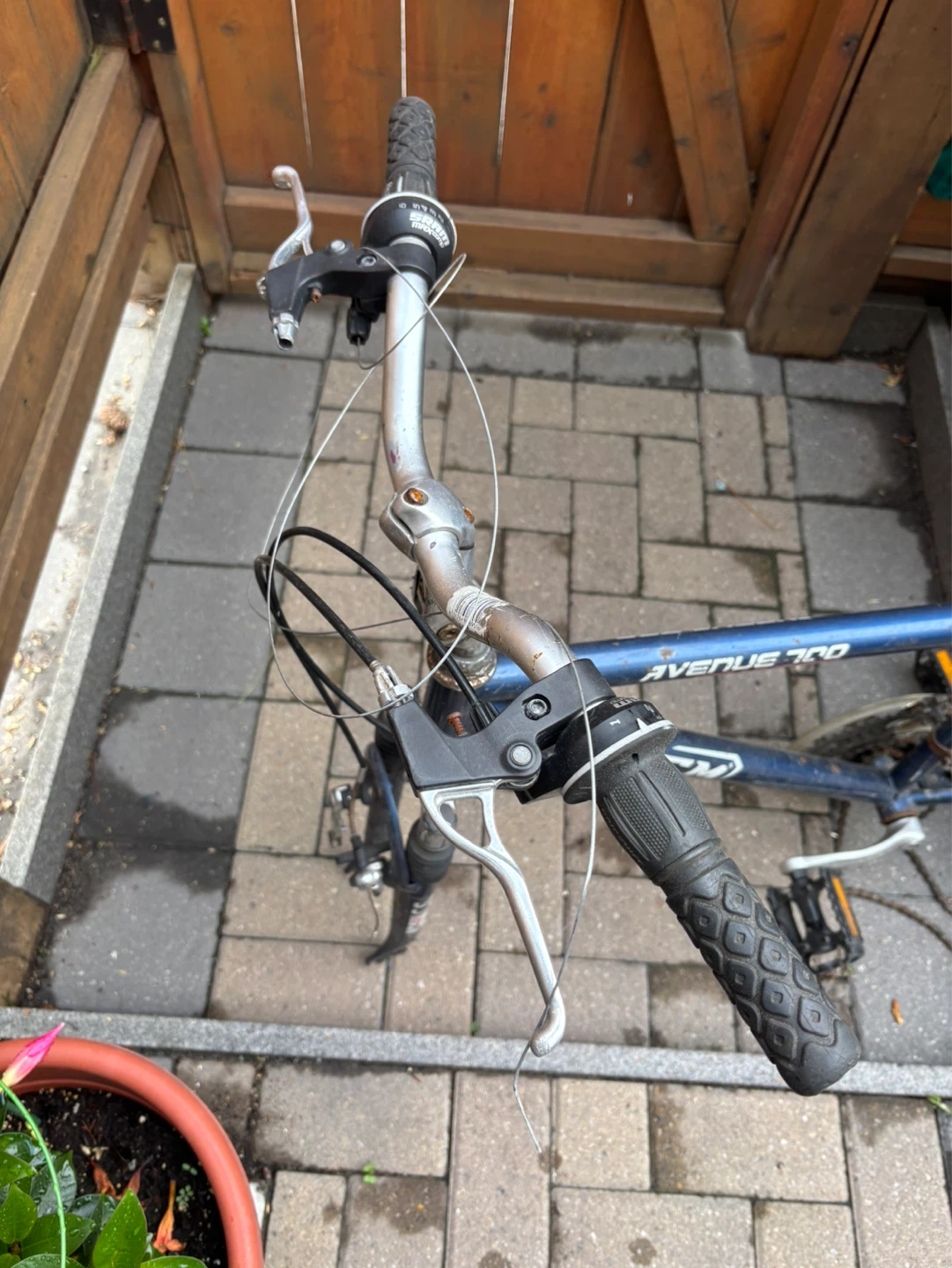 CCM Avenue 700 Bicycle Frame - photo 2