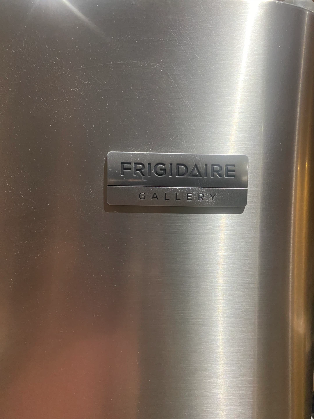 Frigidaire Gallery Refrigerator - photo 2