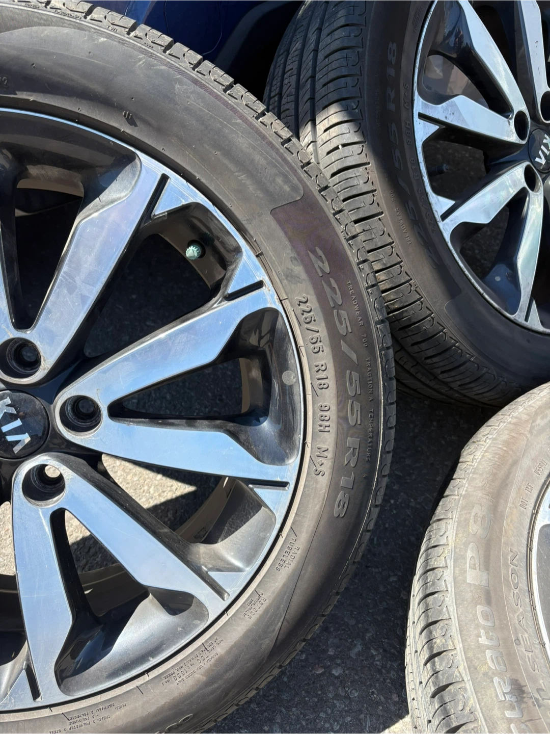 Kia Alloy Wheels with Pirelli Tires Set of 4 - photo 2