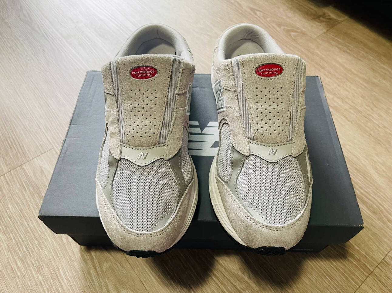 New Balance M2002RMA Grey Running Shoes