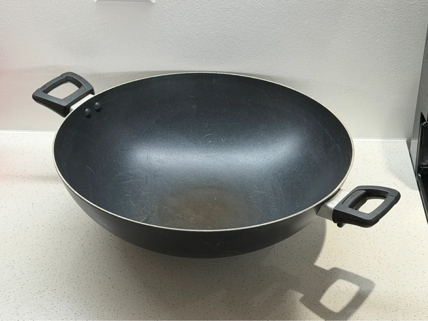 Wok with two handles 14.5 inch