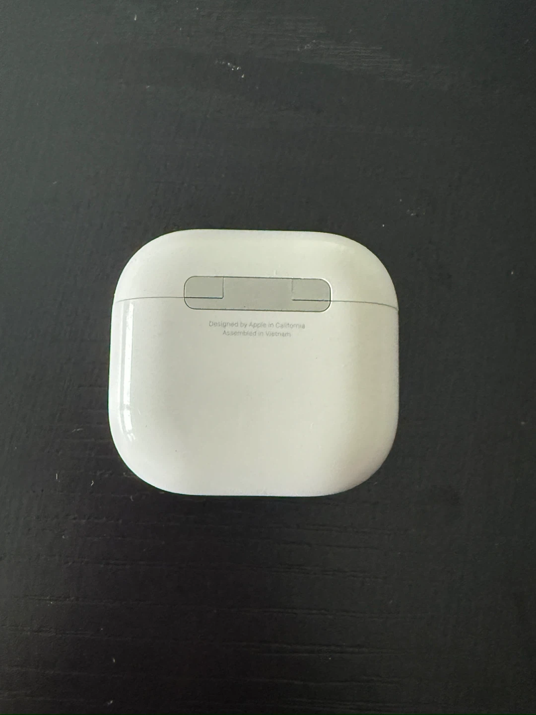 Apple AirPods 4 - right AirPod doesn’t work properly. - photo 2