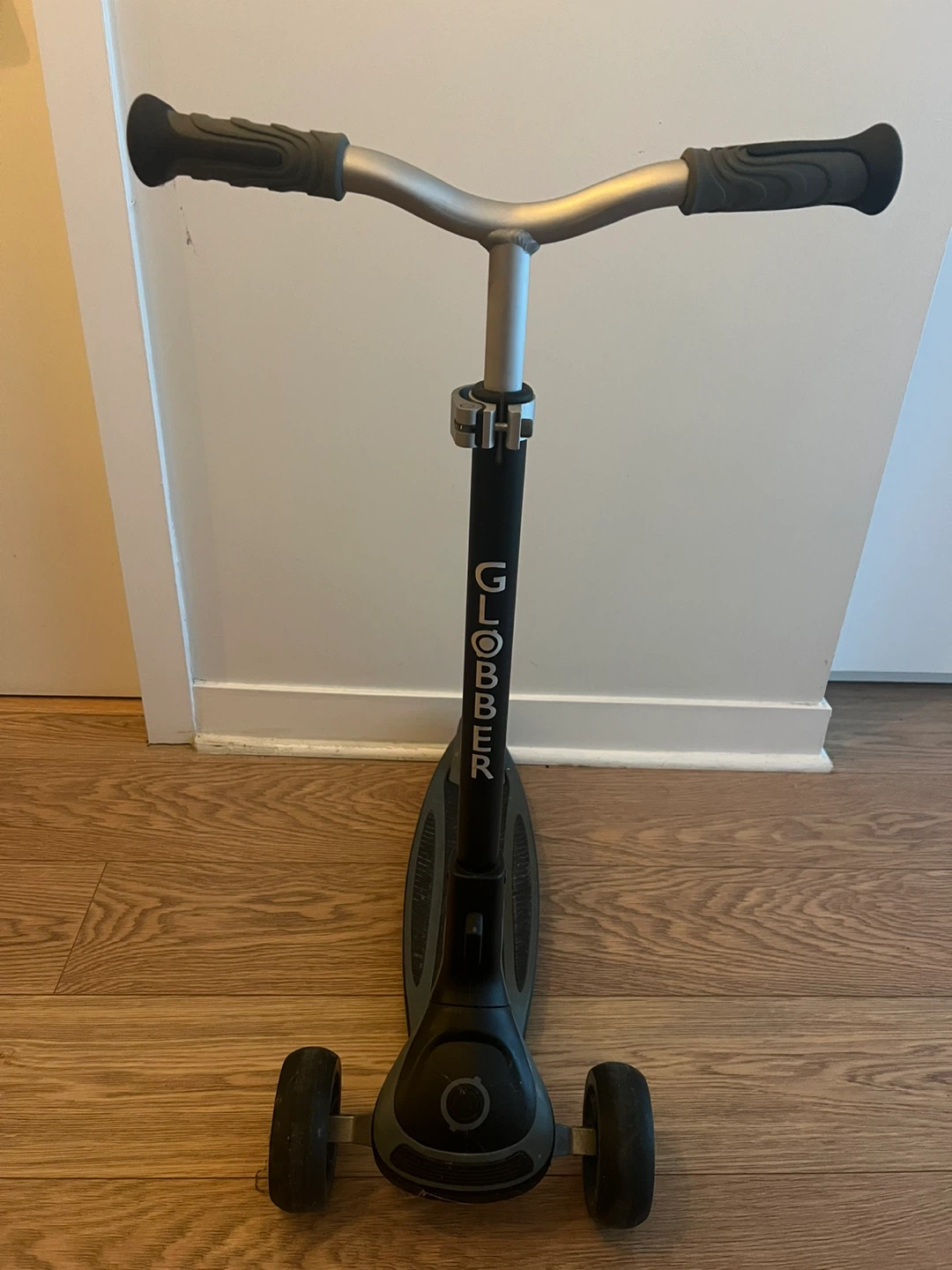 Globber 3-Wheel Scooter - photo 2