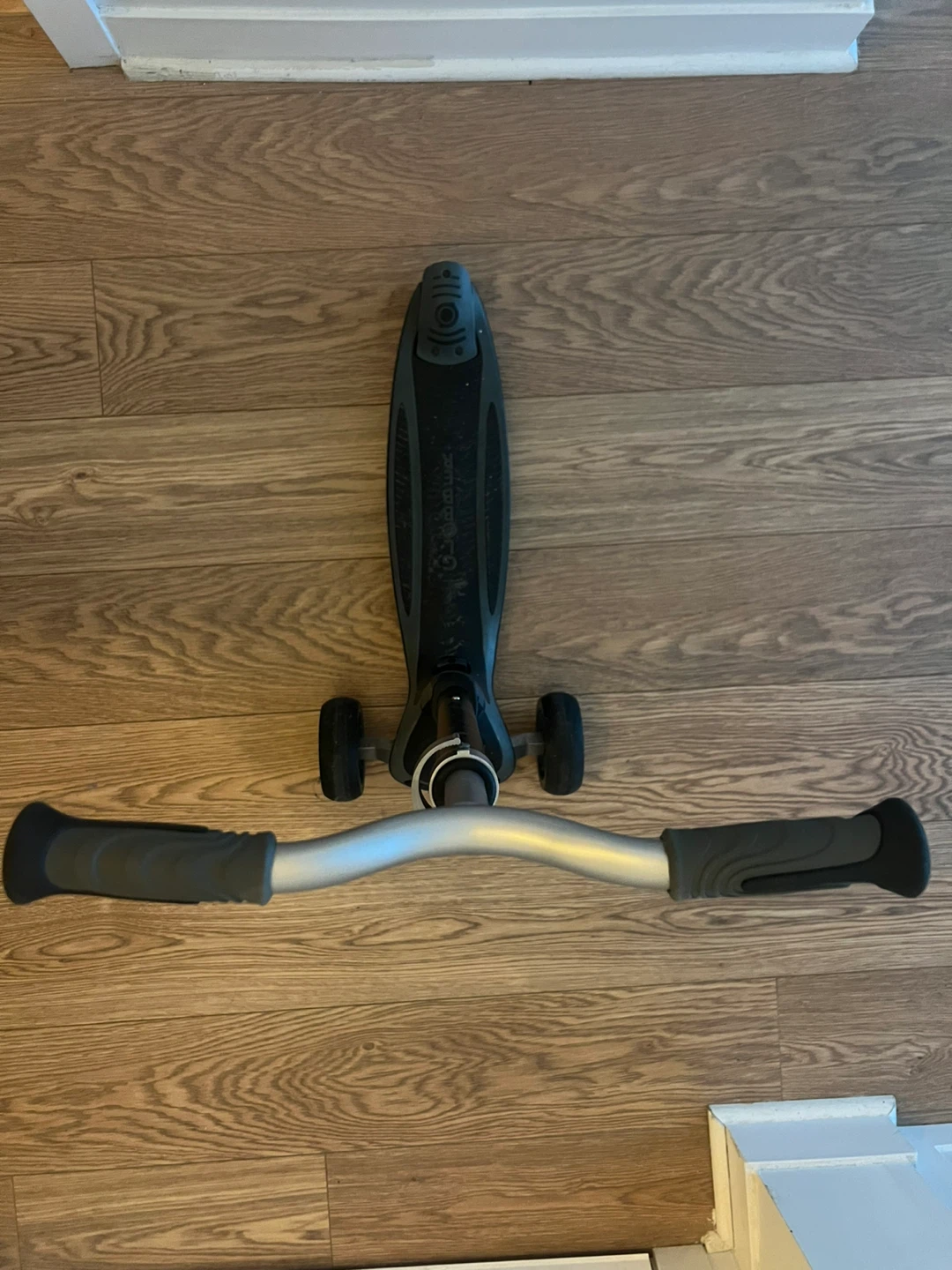 Globber 3-Wheel Scooter - photo 3