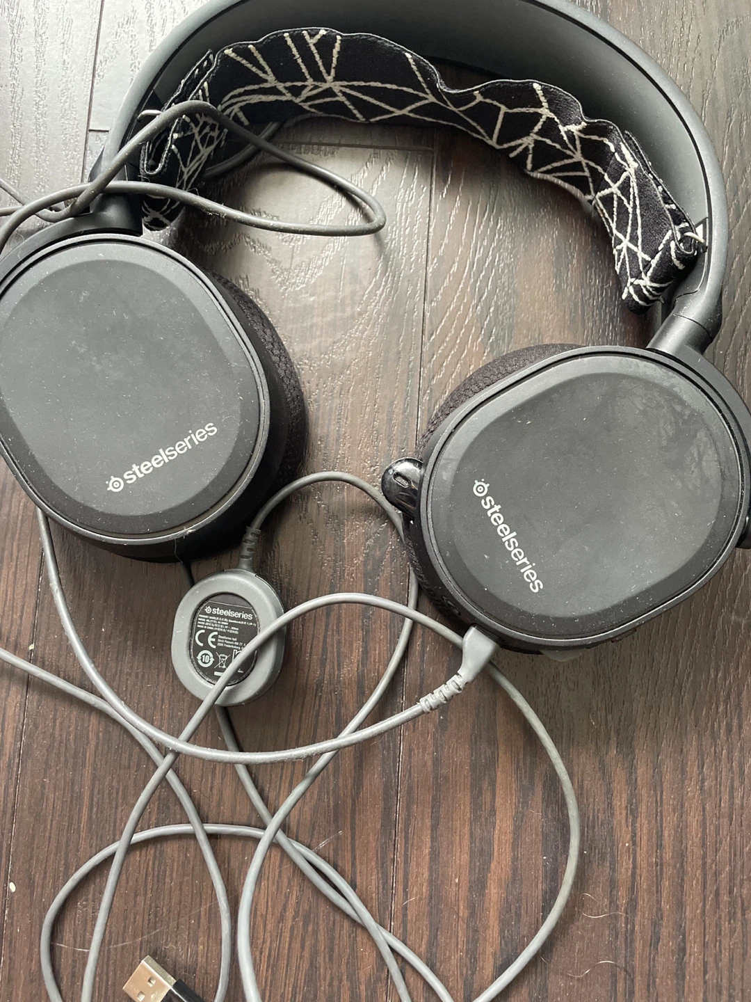 Accessories and SteelSeries Arctis 5 Gaming Headset - photo 2