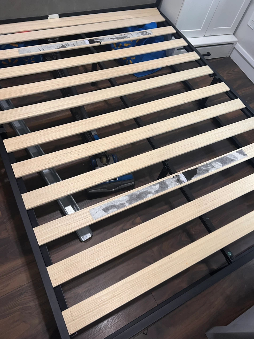 Zinus Black Metal Bed Frame FULL - photo 2