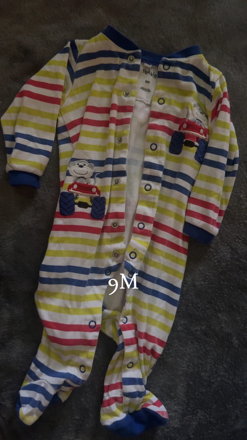 Baby boy clothing bundle - photo 5