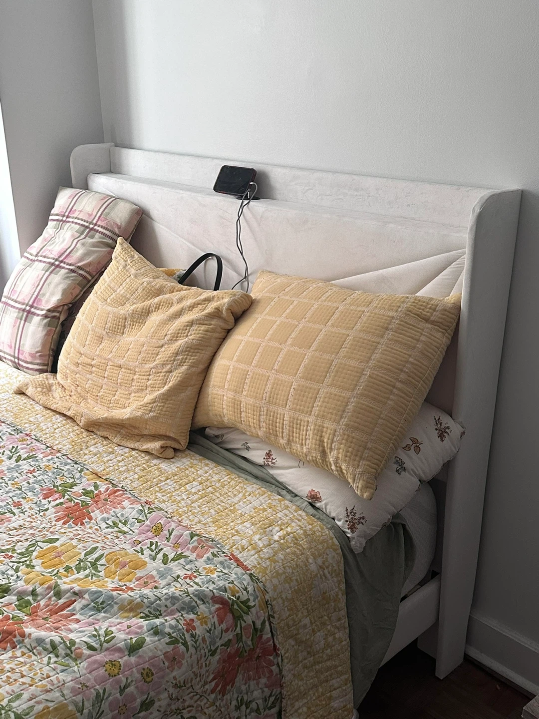 Feonase Queen Upholstered Bed Frame with Charging Station - photo 3
