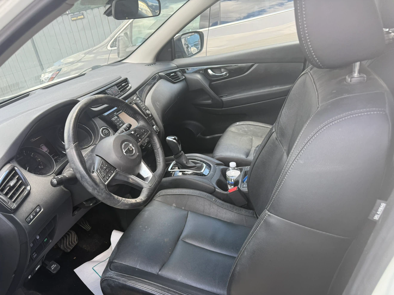 2016 White Nissan Rogue Sport SUV - photo 5