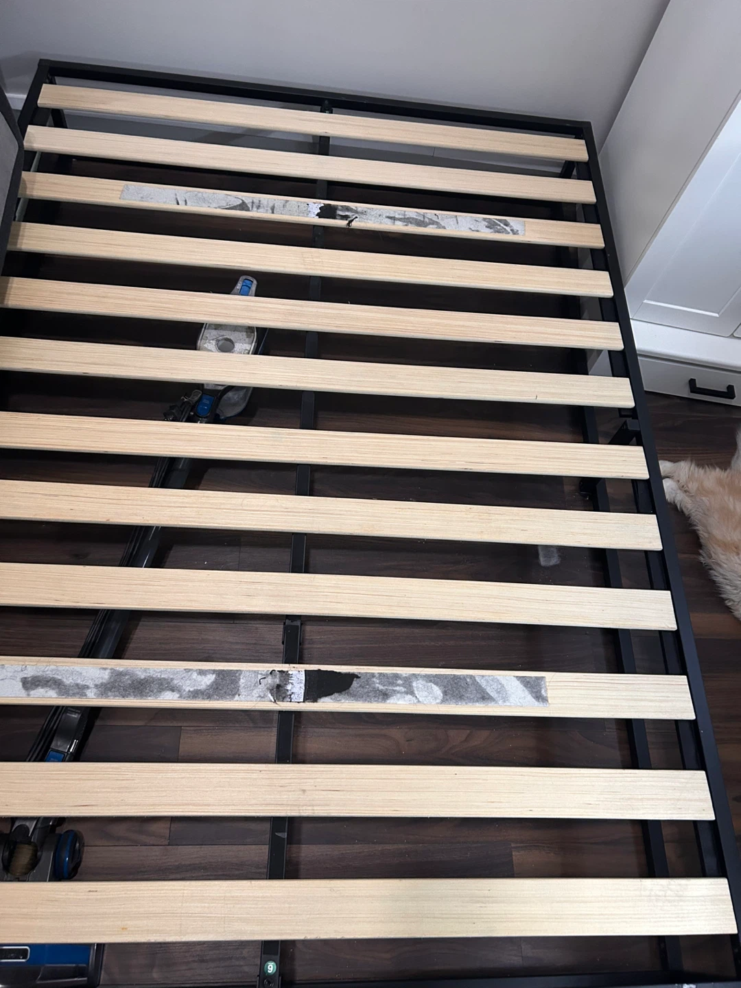 Zinus Black Metal Bed Frame FULL - photo 3