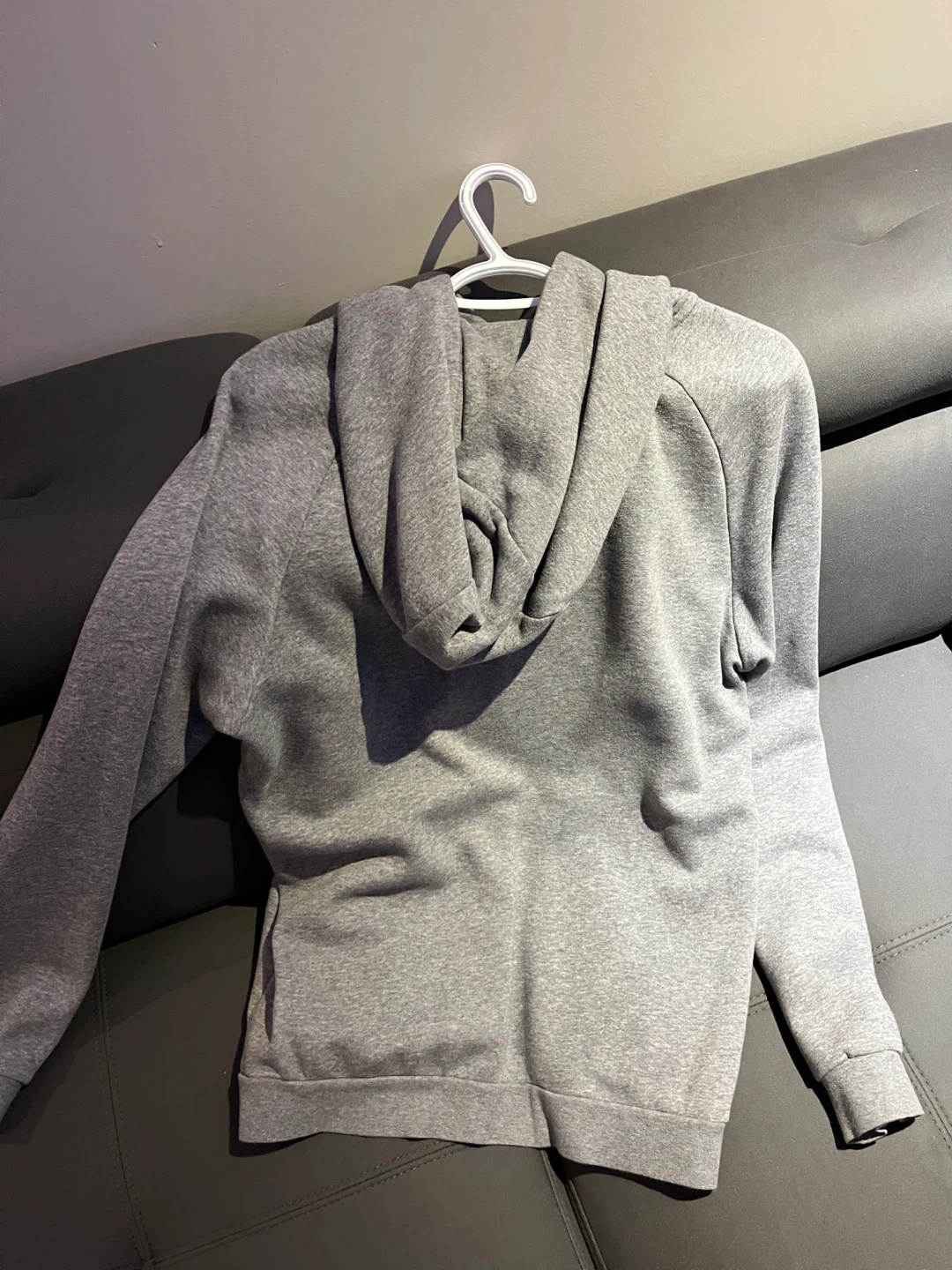 BRANDED HOODIE FOR SALE - photo 2