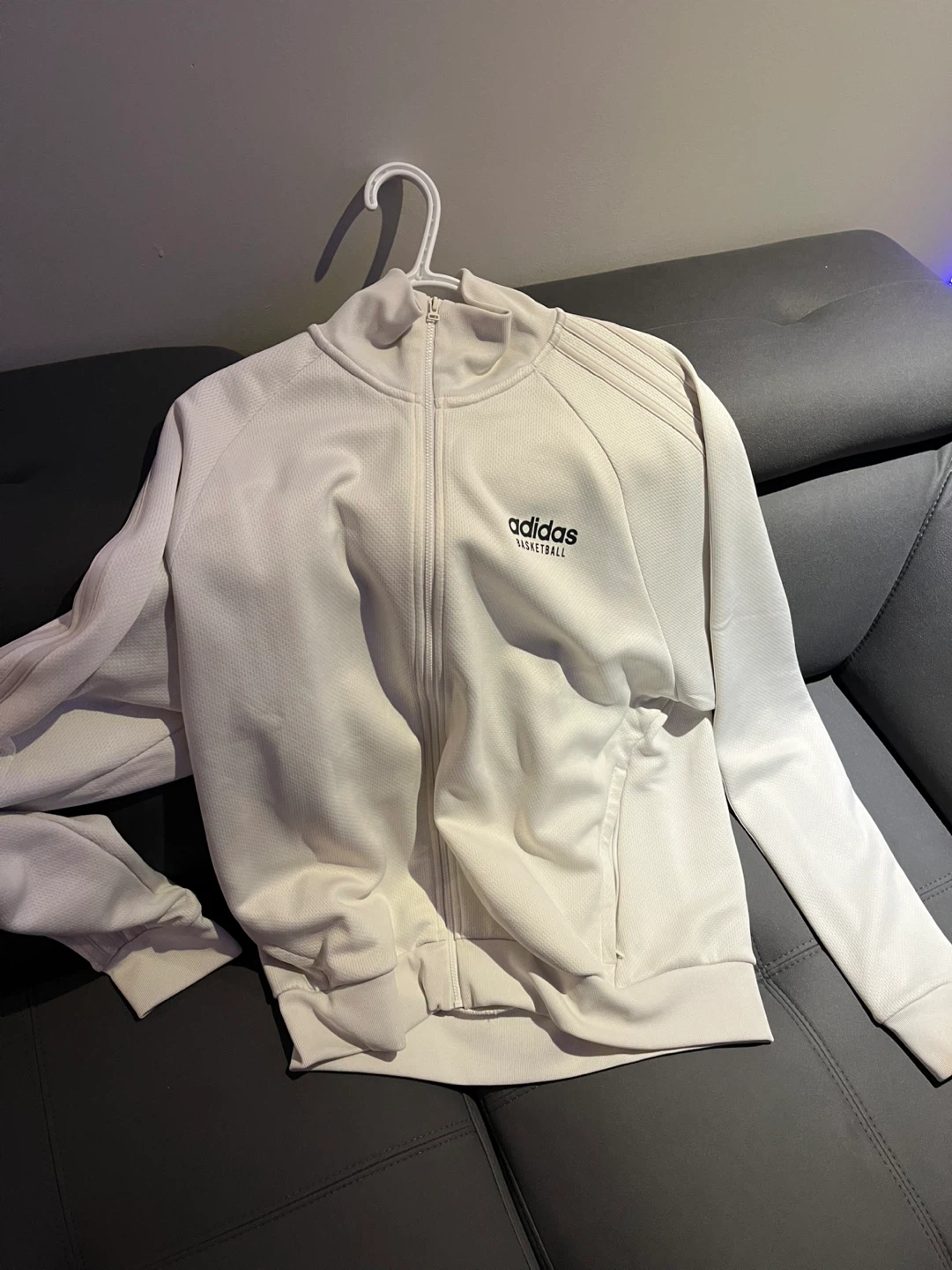 BRANDED HOODIE FOR SALE - photo 3