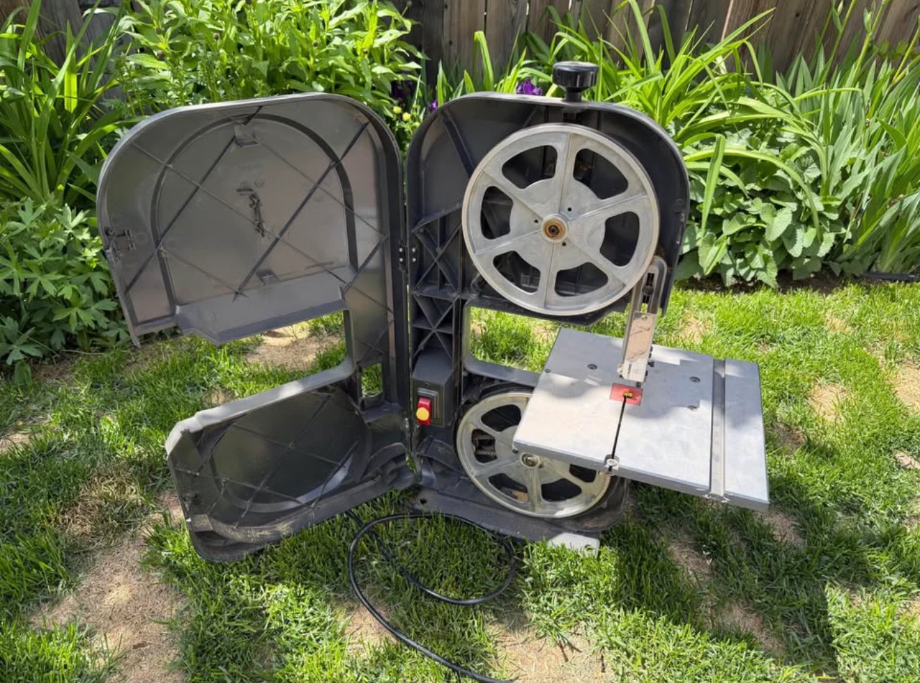 Sears Craftsman 9" 2 Wheel Band Saw 1/5 HP - photo 3