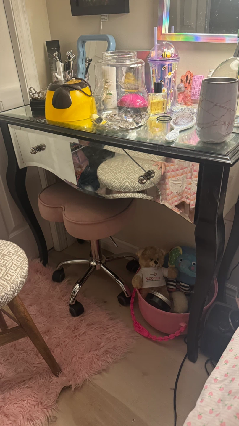 Black Vanity