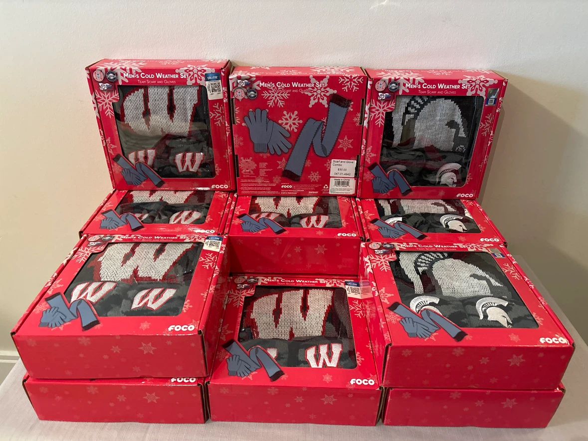 14 Mens Team Scarf and Glove sets