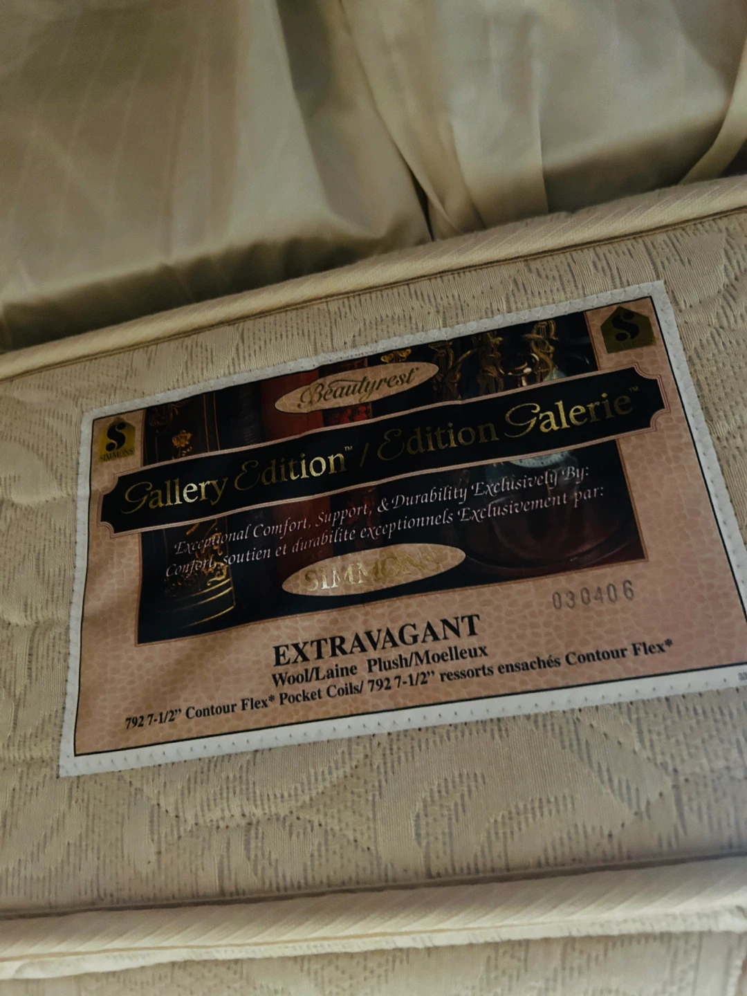 King size bed & luxury pillow top Mattress set - photo 3