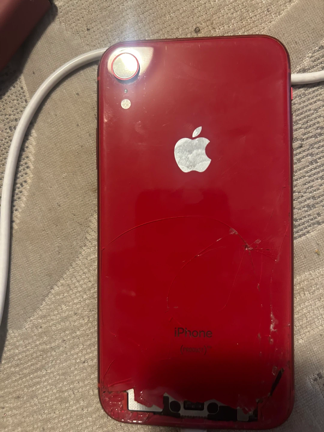 iPhone XR Red - photo 2